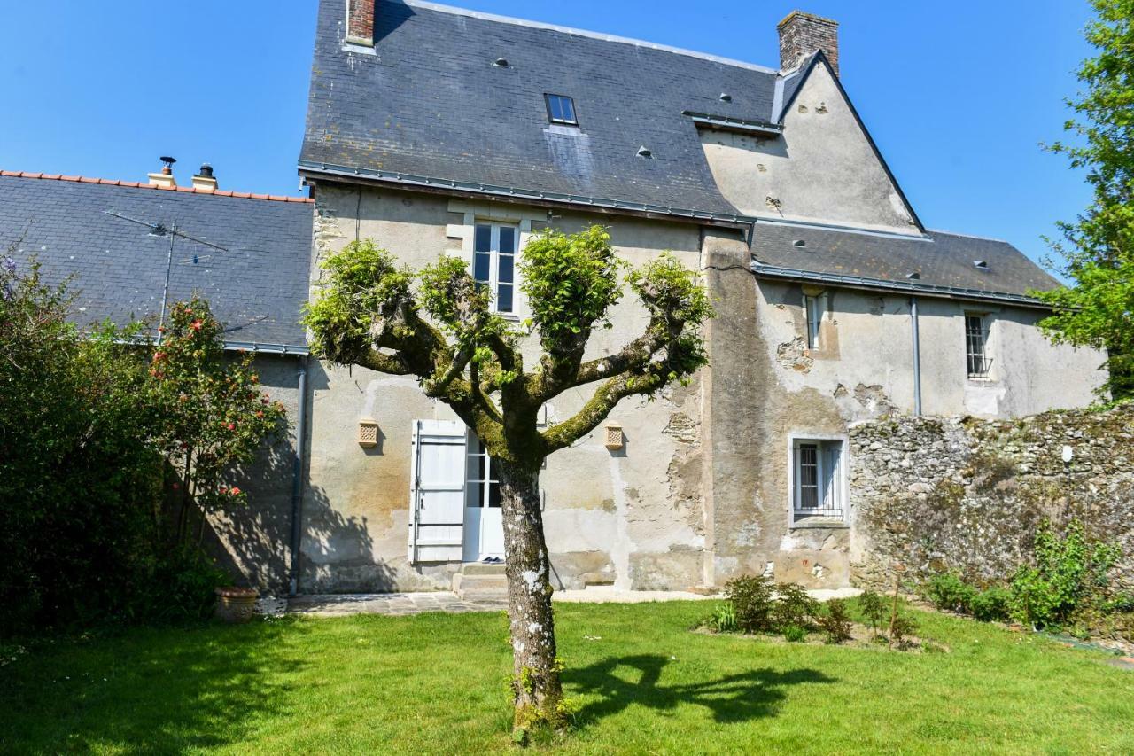 Alojamento de Acomodação e Pequeno-almoço Château De La Grand'cour Grandchamp-des-Fontaines